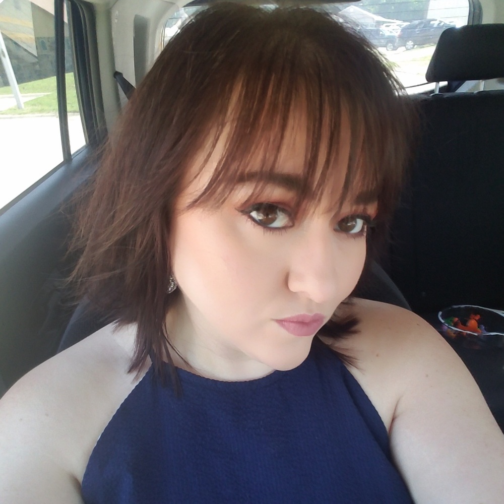 Meet your Posher, Corri